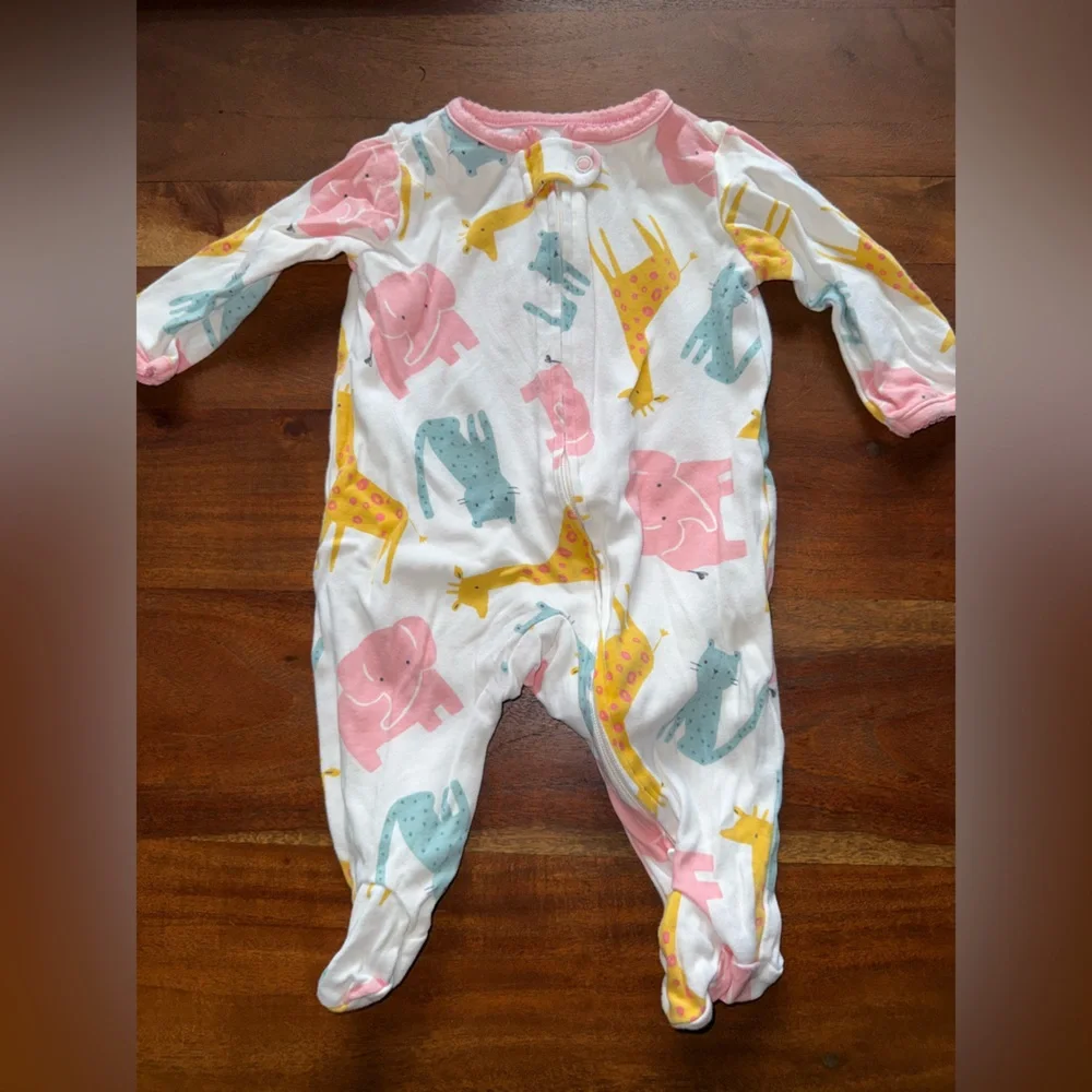 Carters 3m‎ footie pajamas